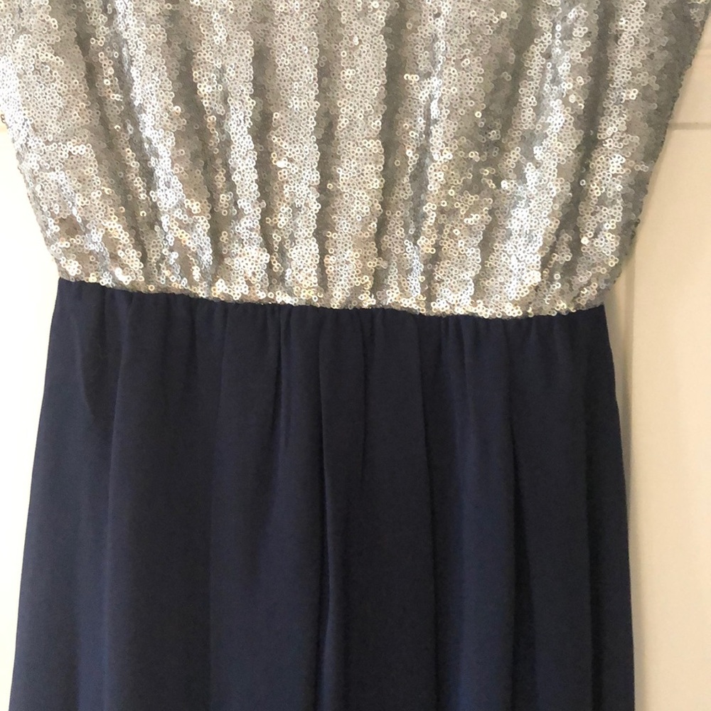 Dress - Picture 2 of 6